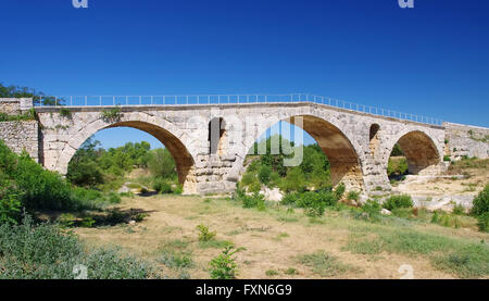 Pont Julien 12 Foto Stock