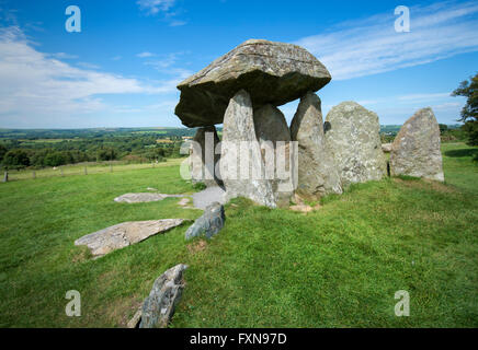 Il Pentre Ifan Neolitico camera di sepoltura vicino a Newport Pembrokeshire, Galles del Sud Foto Stock