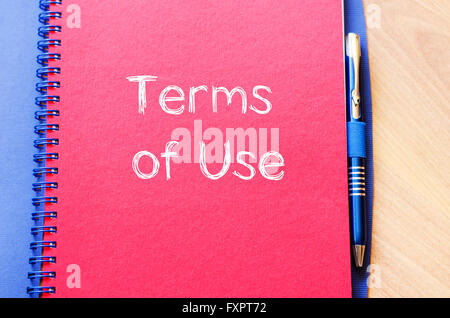 Condizioni di utilizzo del concetto di testo scrivere su notebook Foto Stock