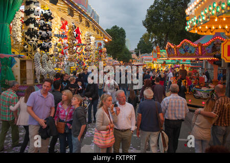 Deutschland, Renania settentrionale-Vestfalia, Paderborn, Libori-Fest, Kirmes am Liboriberg Foto Stock