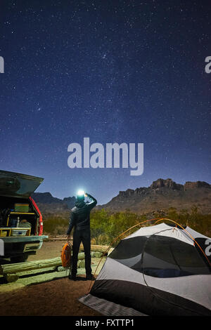 Stargazer, parco nazionale di Big Bend, Texas Foto Stock