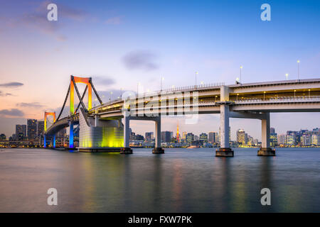 Tokyo, Giappone al Rainbow Bridge. Foto Stock