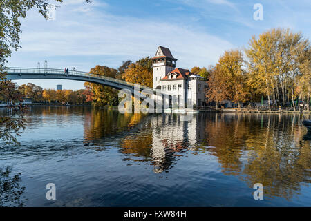 Isola della Gioventù, autunno, Insel der Jugend, Treptow, Sprea, Berlino Foto Stock