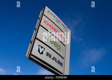 Doge carrello concessionaria a Kingston, Ont., mercoledì gennaio 6, 2016. Foto Stock