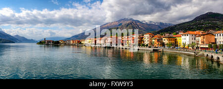 Il Lago di Como (Lago di Como) Gravedona vista panoramica di sunrise Foto Stock