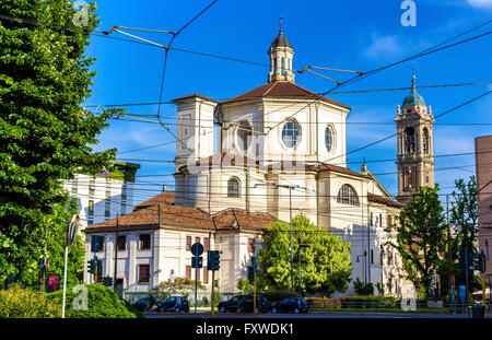 San Bernardino alle ossa, una chiesa a Milano Foto Stock