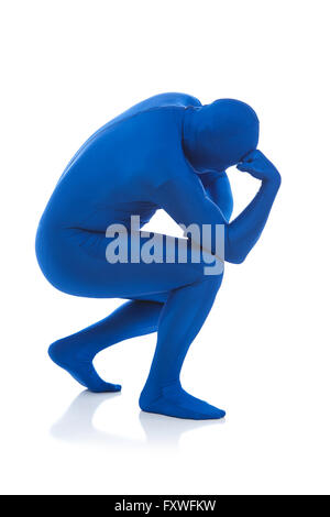 Serie con un uomo vestito in un blu body o morphsuit. Isolato su sfondo bianco. Ottimo per le situazioni in cui un anonymou Foto Stock