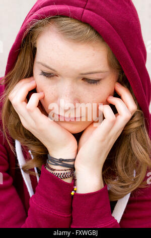 Ragazza teenager triste Foto Stock