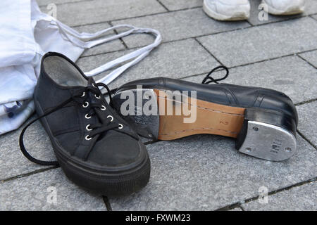 Brno, Repubblica Ceca. Xviii Apr, 2016. La settima fase internazionale festival inizia a Brno, in Repubblica ceca, lunedì 18 aprile, 2016. © Vaclav Salek/CTK foto/Alamy Live News Foto Stock