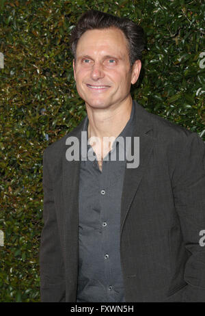 Los Angeles, California, USA. Xvii Apr, 2016. 17 Aprile 2016 - Los Angeles, California - Tony Goldwyn. John Varvatos xiii annuale di Stuart House beneficio. Photo credit: Sammi/AdMedia © Sammi/AdMedia/ZUMA filo/Alamy Live News Foto Stock