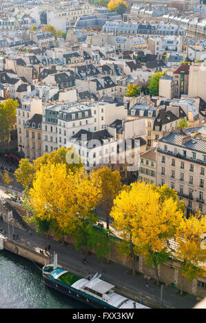 Antenna di Parigi, vista sulla riva sinistra (Rive Gauche) di Parigi dall'alto sopra l'Ile de la Cite nel centro della città. Foto Stock