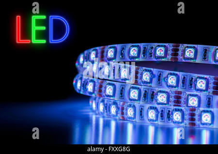 Luce LED Strip RGB Il colore blu Foto Stock