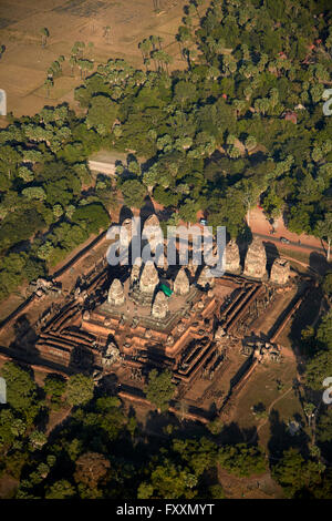 Pre Rup rovine del tempio (risalente al 961), Angkor Sito Patrimonio Mondiale, Siem Reap, Cambogia - aerial Foto Stock