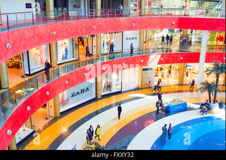 Tbilisi Mall - il più grande centro commerciale per lo shopping nel Caucaso meridionale. Foto Stock