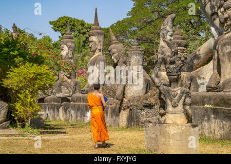 Laos Vientiane Buddha Park, o Xieng Khuan, buddisti e indù statue, iniziata da un monaco, Luang Pu Bunleua Sulilat nel 1958 Foto Stock