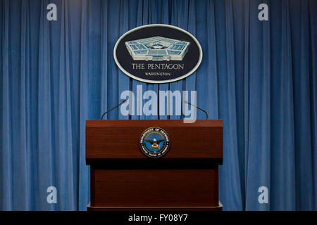 Dipartimento di Difesa degli Stati Uniti, Pentagono press briefing room leggio - Washington DC, Stati Uniti d'America Foto Stock