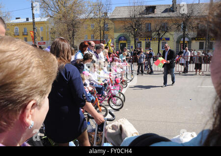 Kovrov, Russia. 9 maggio 2015. Competizioni, dedicato per la Giornata della Vittoria Foto Stock