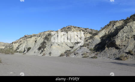 Rocce nel deserto di Tabernas nella provincia di Almeria Andalusia Spagna Foto Stock