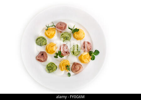Ravioli di diversi colori vista superiore Foto Stock