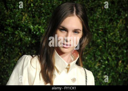 La città di New York. Xviii Apr, 2016. Laura amore partecipa alla undicesima edizione Chanel Tribeca Film Festival Artisti Cena presso Balthazar il 18 aprile 2016 a New York City. © dpa/Alamy Live News Foto Stock