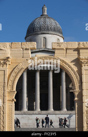 Palmyra di Arco di Trionfo ricreato in Trafalgar Square, Central London, England, Regno Unito Foto Stock