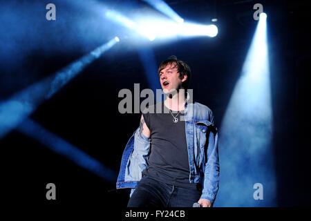 MADRID - Jun 25: Kasabian (BAND) esegue presso la Universidad Complutense a giugno 25, 2011 a Madrid, Spagna. Foto Stock