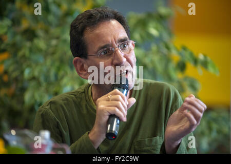 Gaia Michael Zipf, fondatore di essenziale metodo di guarigione Foto Stock