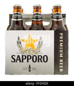 Winneconne, WI -3 Nov 2015: six pack di birra Sapporo. Foto Stock