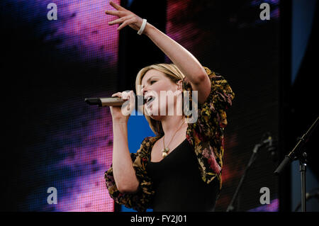 Live 8 a Hyde Park, Londra. Dido performing live Foto Stock