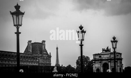 La Torre Eiffel e la École du Louvre, Parigi, Francia Foto Stock