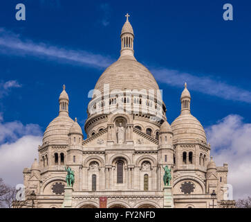 La Basilica del Sacro Cuore di Parigi, comunemente noto come Sacré-Coeur basilica e spesso semplicemente Sacré-Coeur Foto Stock