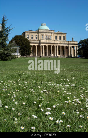 Pittville Pump Room, Cheltenham, Gloucestershire, England, Regno Unito Foto Stock