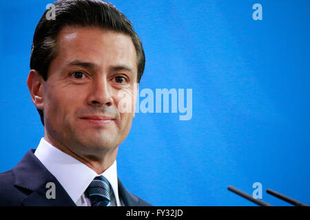 Enrique Peña Nieto - Treffen der dt. Bundeskanzlerin mit dem mexikanischen Praeisdenten, Bundeskanzleramt, 12. Aprile 2016, Berli Foto Stock