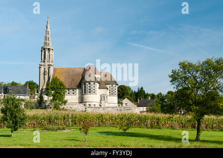 La chiesa di San Martino a Martigny-Courpierre Francia. Costruito nel 1932 in stile art deco progettato dall architetto Albert-Paul Müller. Foto Stock