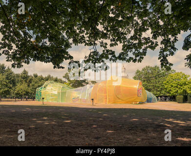 Il 2015 Serpentine Gallery Pavilion sui prati dei giardini di Kensington, London, Regno Unito. Foto Stock