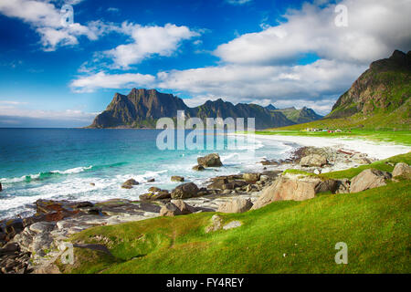 Bellissima vista alla spiaggia Eggum in Norvegia, Isole Lofoten in Norvegia Foto Stock