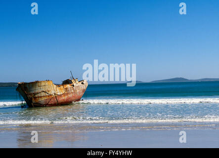 Vecchio abbandonato naufragio; Cape Town Beach; Penisola del Capo; Sud Africa Foto Stock