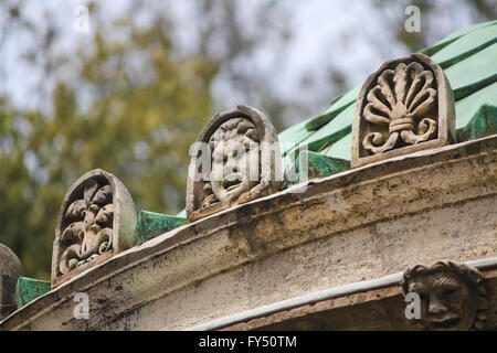 Il Tempio di Diana dettagli in Villa Borghese Foto Stock