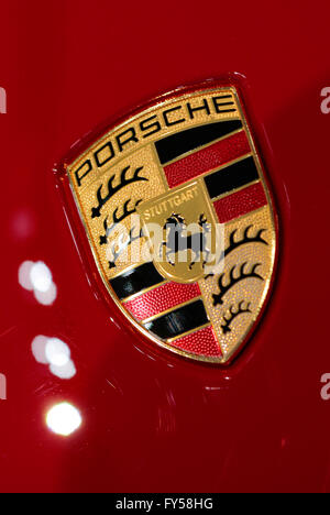 Das Logo der Marke "Porsche", Berlino. Foto Stock