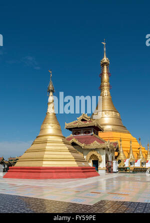 Kyaik Tan Pagoda Lan, Kyaikthanlan Paya, Mawlamyine o Mawlamyain, Stato Mon, birmania, myanmar Foto Stock