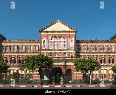 Alta Corte edificio nel centro di Yangon, a Rangoon, Birmania, Myanmar Foto Stock