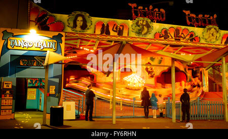 Ultimi giorni prima del treno di Tango viene arrestato per il bene, al Luna Park, Sydney, Australia Foto Stock