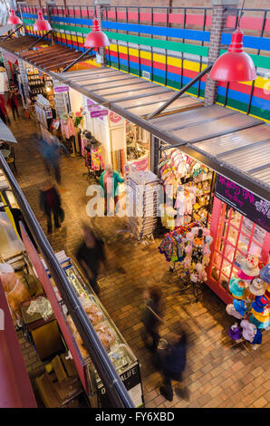 Ottawa, Canada - 15 Aprile 2016: all'interno di Byward Mercato Coperto sale Foto Stock