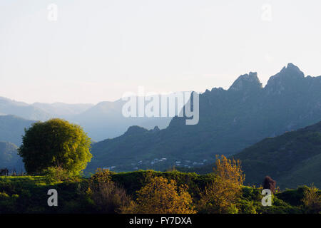 Eurasia, regione del Caucaso, Armenia, Tavush provincia, Chinari, paesaggio rurale Foto Stock