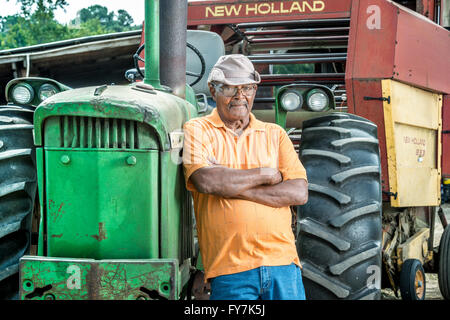 Ritratto di Ken Ballard-Beef, capre e fieno agricoltore in Princess Anne Maryland Foto Stock