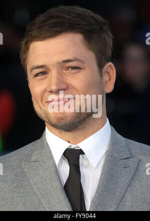 Marzo 17, 2016 - Taron Egerton frequentando Eddie "L'Aquila" Premiere Europeo di Odeon Leicester Square a Londra, Regno Unito. Foto Stock