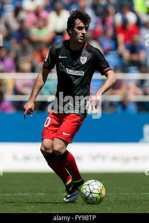 Estadi Ciutat de Valencia, Valencia, Spagna. 24 apr, 2016. La Liga. Levante versus Athletic Bilbao. Inigo Lekue di Athletic Bilbao durante la partita. Credito: Azione Sport Plus/Alamy Live News Foto Stock