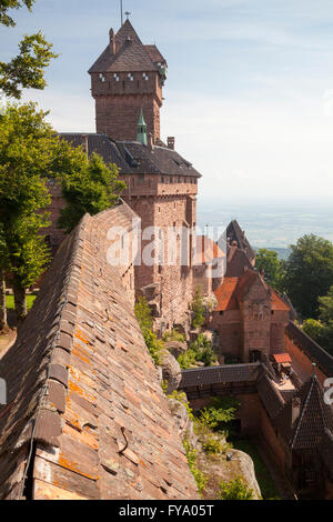 Lo Château du castello di Haut-Koenigsbourg, Hohkönigsburg, Alsazia, Francia Foto Stock