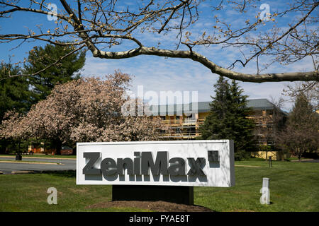 Un logo segno al di fuori della sede di ZeniMax Media, società madre di Bethesda Softworks, in Rockville, Maryland su Aprile Foto Stock