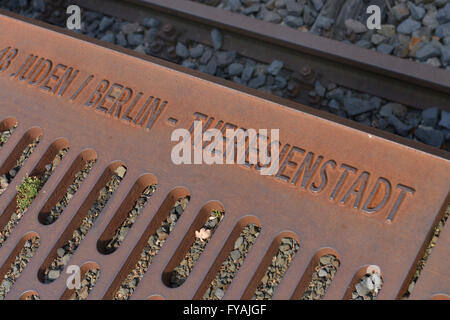 Mahnmal, binario 17, Bahnhof, Grunewald, Berlino, Deutschland Foto Stock